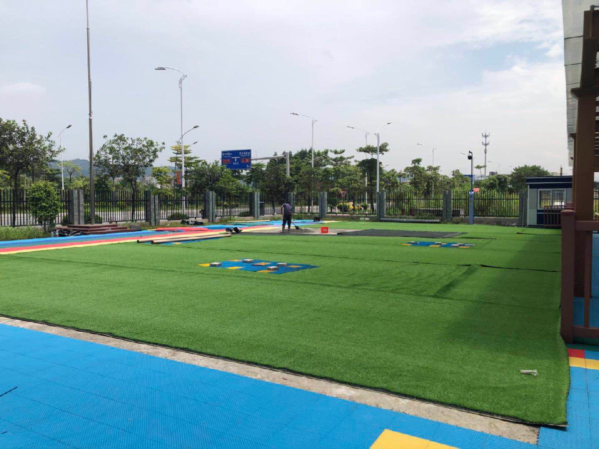 廣州市白云區(qū)龍歸城幼兒園足球場(chǎng)